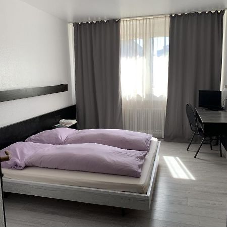 City Hotel Дінслакен Екстер'єр фото