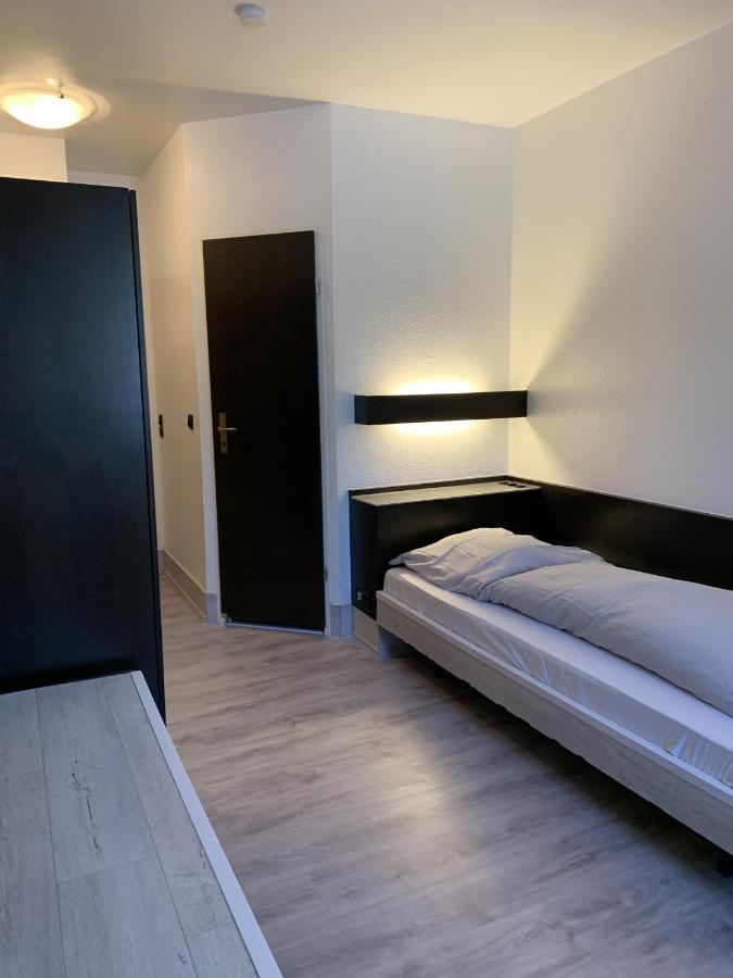City Hotel Дінслакен Екстер'єр фото